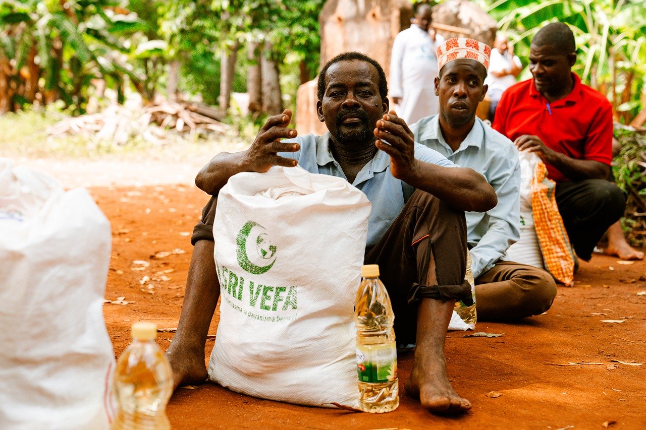 portfolio-04 africa, children, poverty, drought, charity, ethnic, need, food, human, support